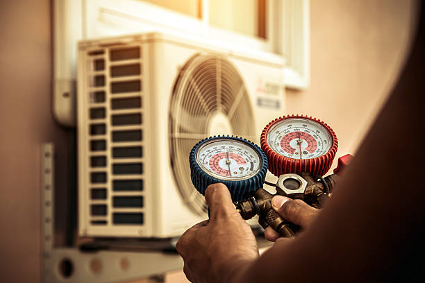 Professional Hvac Installation technician working in Worthington, OH